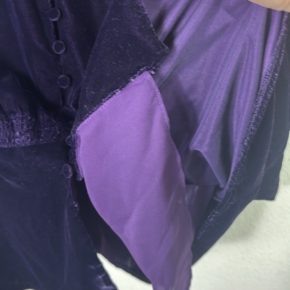 Lauren Ralph Lauren Black Label Velvet Button Down Puff Sleeve Top Purple size 8 - Picture 5 of 10